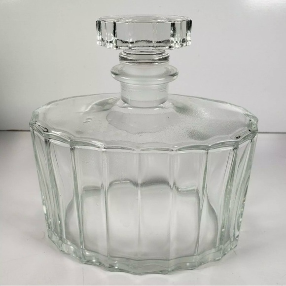 Luigi Bormioli Light and Music Glass Crystal Decanter - Picture 4 of 16